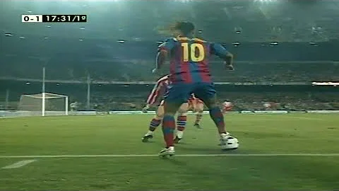 Nobody has matched Ronaldinho's magic at Barcelona 👑