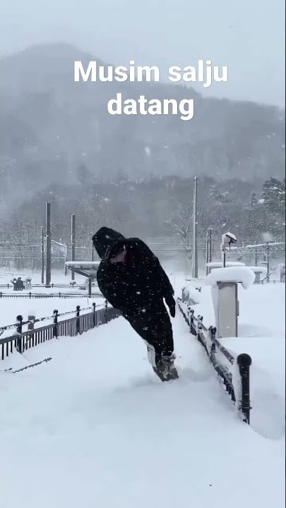 ketika salju turun dinegeri sakura jepang#shorts