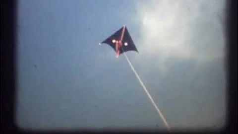 Steve Claypool Flying Kite 1975
