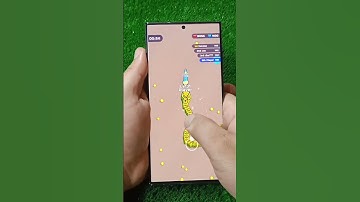 How to play mobile games on the phone? Snake Clash 🎮3 #gameplay #funny #magic #tutorial #shorts