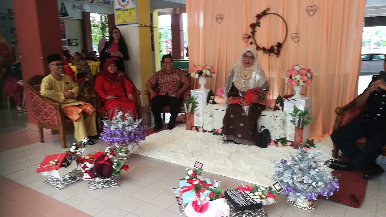 Kejutan Suami Puan Mahani Binti Sulaiman Sempena Majlis Persaraan