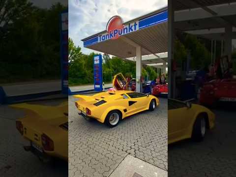 Lamborghini Countach Tankstelle , Strohm De Rella #lamborghini #gasstation #80smusic