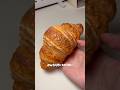ダイソーのネックピローでスクイーズ作った🥐　#ハンドメイド #diy #手作りスクイーズ #diysquishy