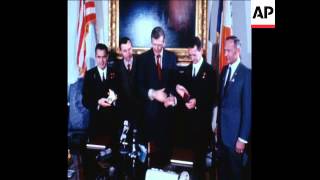 SYND 29-10-70 SOVIET COSMONAUTS VISIT MAYOR OF NEW YORK