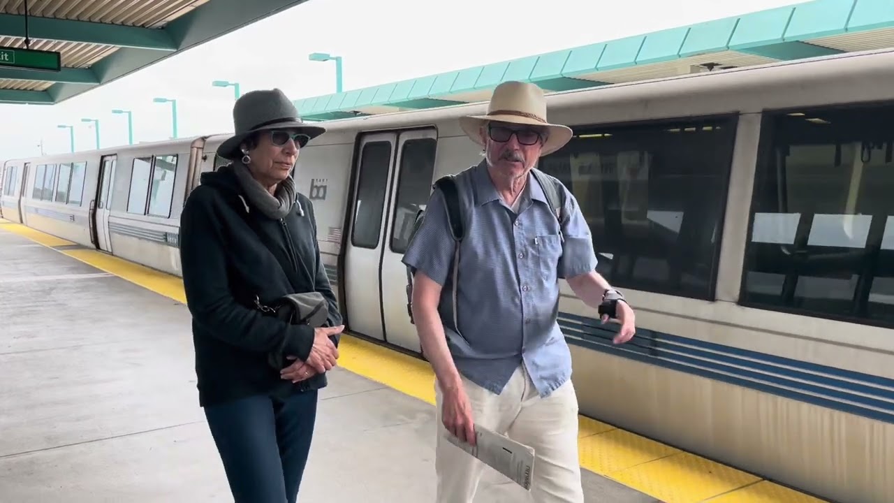(BART) Fleet of the Future and Legacy trains Railfanning at West Oakland
