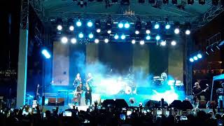 Şebnem Ferah Çakıl Taşları