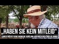 27.07.2021 Bad Neuenahr-#Ahrweiler Lehrer tröstet seine Schülerin die er vor 40 Jahren unterrichtete