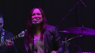 IN JESUS NAME - Israel and New breed - Cover Amigos