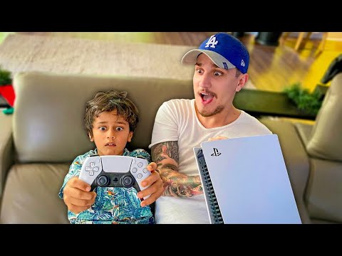 JOGUEI PLAYSTATION 5 COM MEU SOBRINHO!