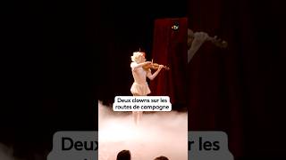 Un duo de clowns itinérant