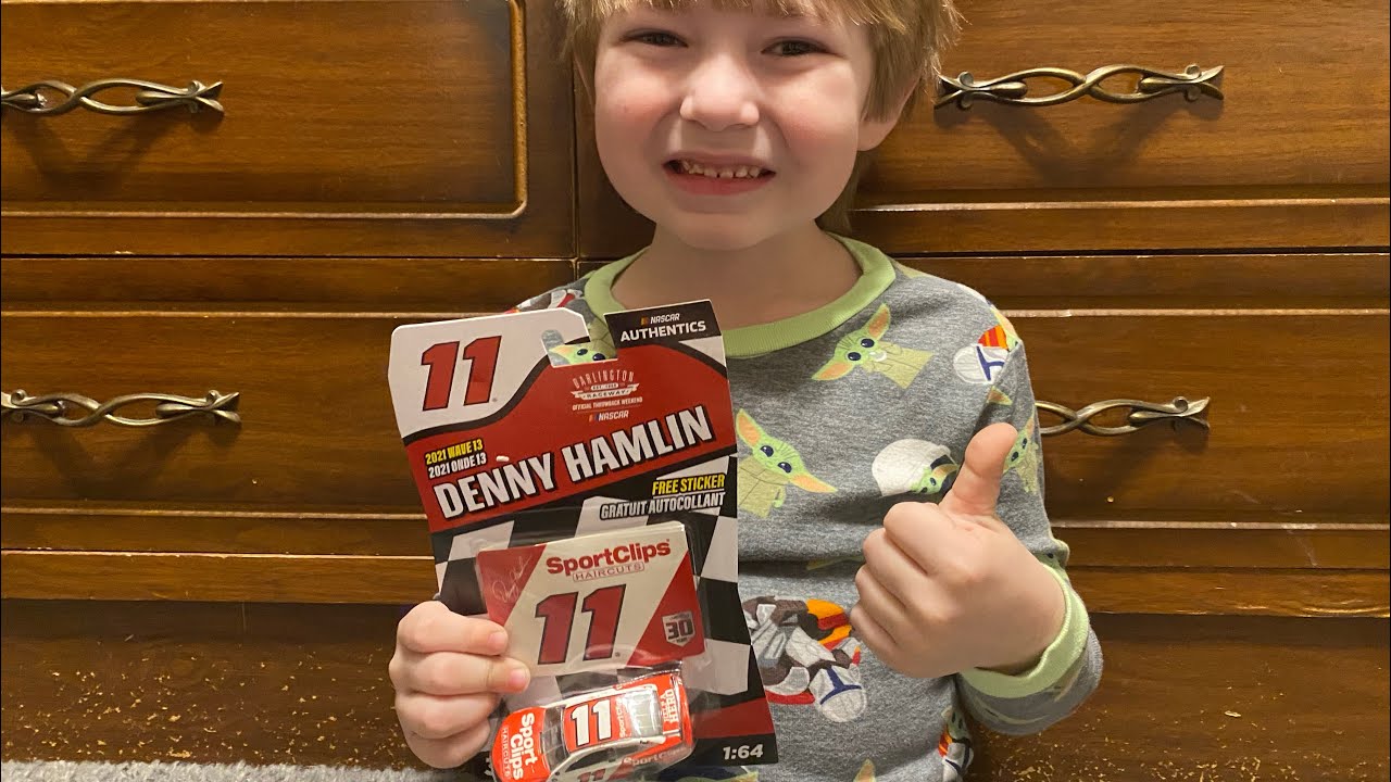 Nascar Authentics 2021 wave 13 Denny Hamlin diecast review !!