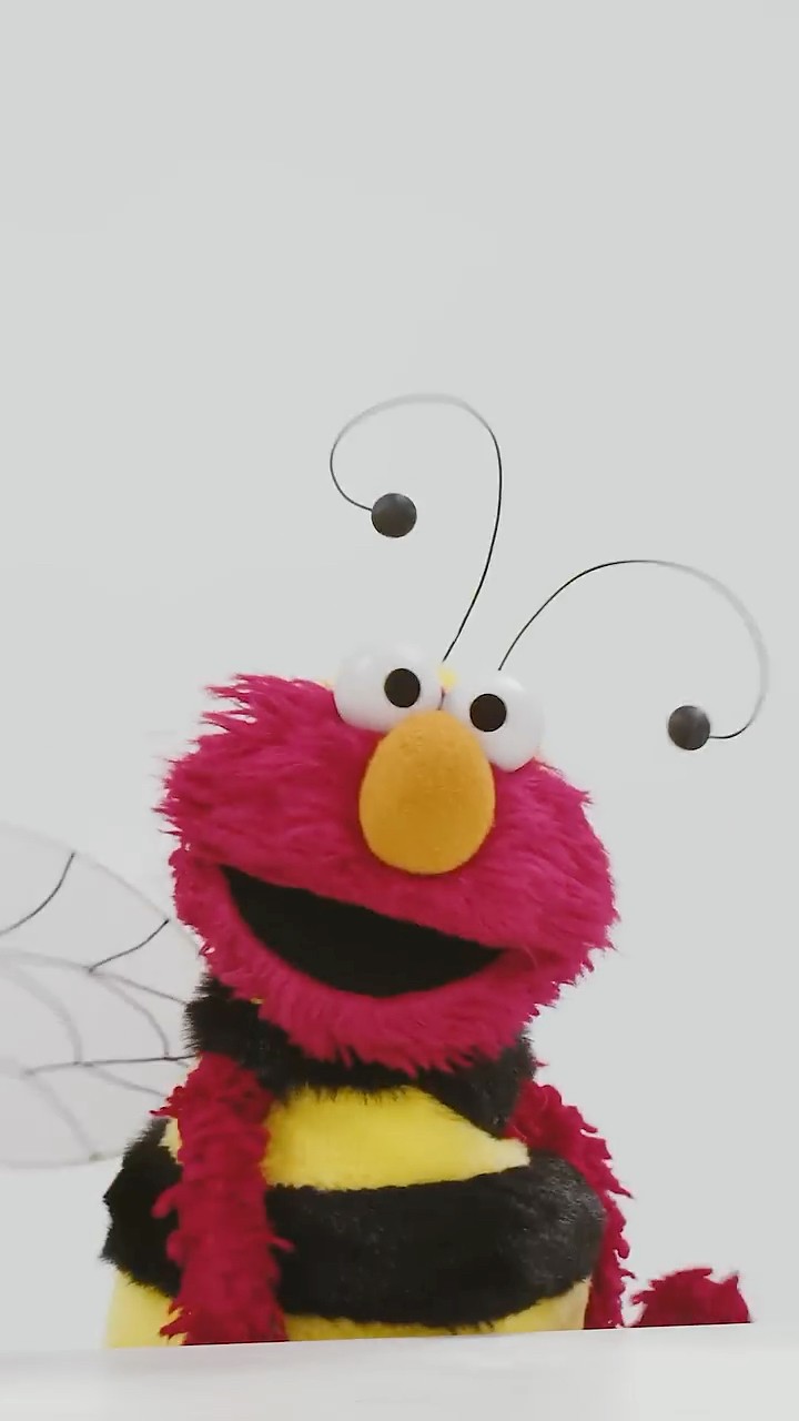 Fly Like a Bee with Elmo! ? #sesamestreet