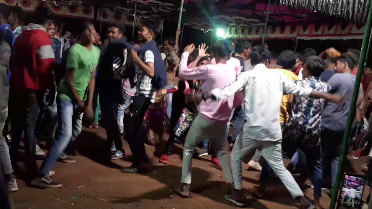 Rembo Star Band Vaja aali Judwaa 1 centre Nachi