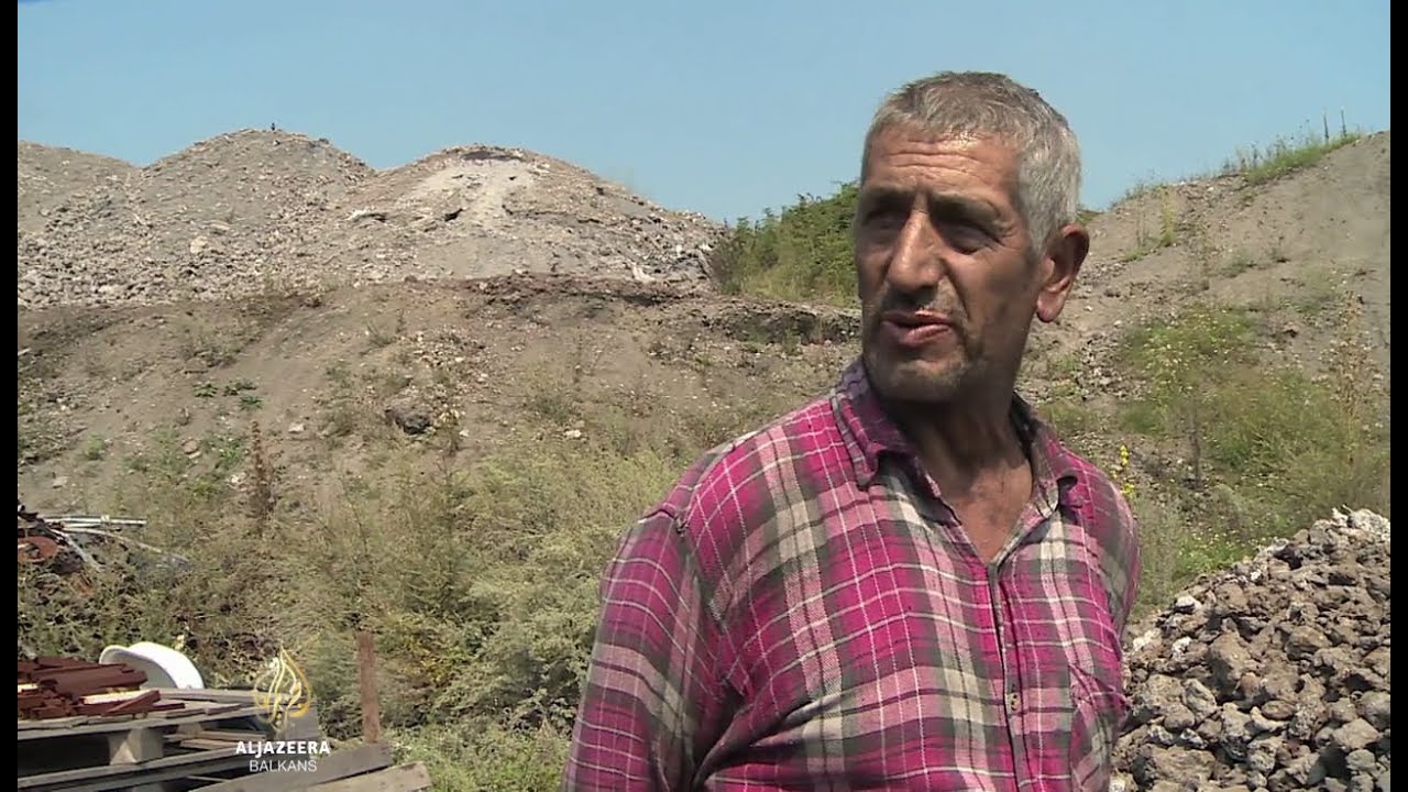 Ilegalni kopači na posao sa glavom u torbi