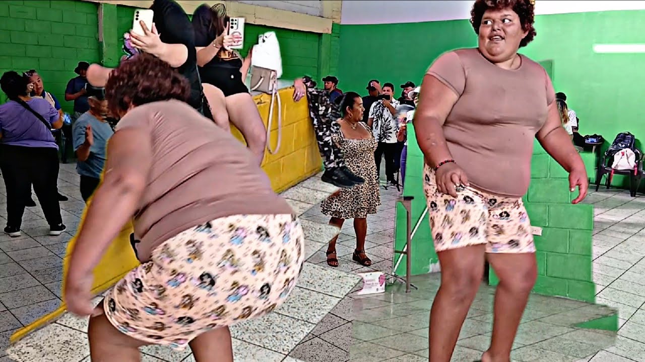 YA NO HACE DESVERGUE PERO YA NO BAILA COMO ANTES