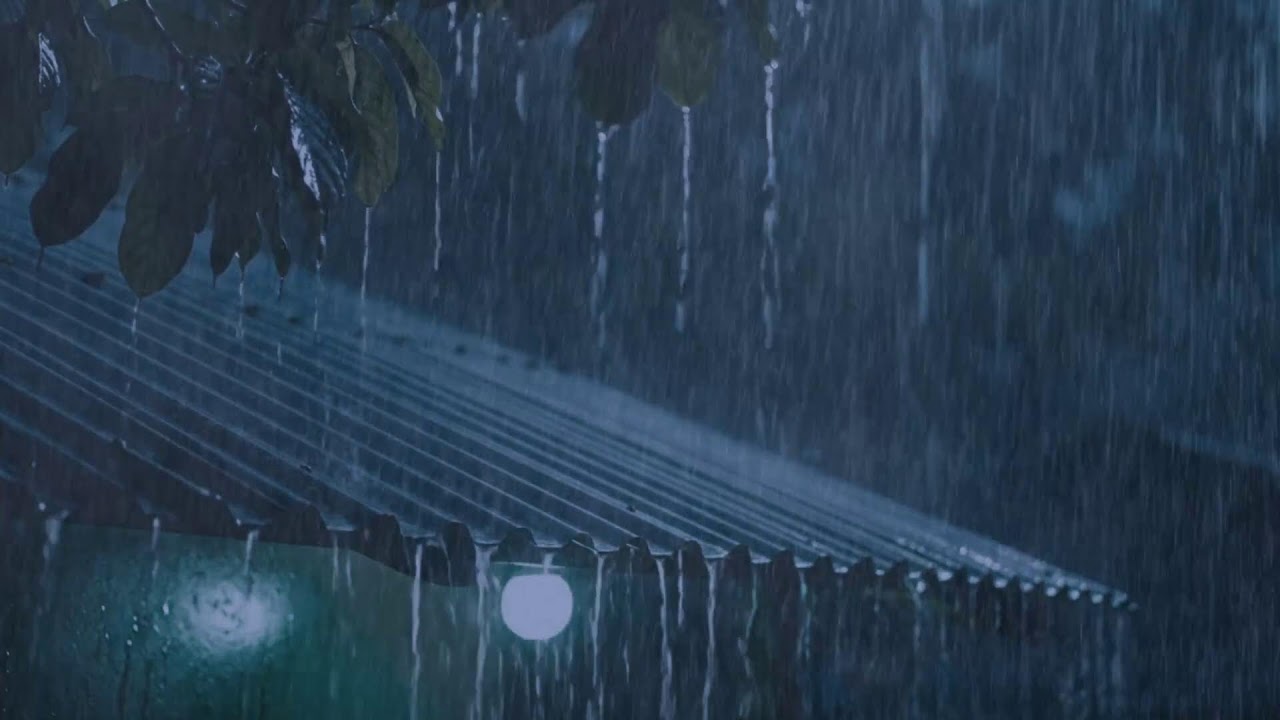 Torrential Rain & Powerful Thunder on a Metal Roof on a Stormy Night to Sleeping and Relaxing Mind
