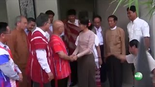 အမ်ိဳးသားဒီမိုကေရစီအဖြဲ႔ခ်ဳပ္ ဥကၠ႒ ေဒၚေအာင္ဆန္းစုၾကည္နဲ႔ ကရင္အမ်ိဳး...