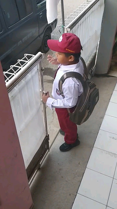 SEMANGAT SEKOLAH HARI SENIN!! BERANGKAT SAMA JEMPUTAN #oncy #alhamdulillah #masyaallahtabarakallah