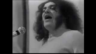 Joe Cocker - She Came in Through the Bathroom Window (French TV Performance, 1969) chords