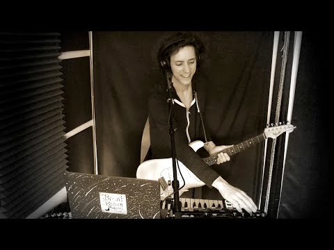 gorillaz---clint-eastwood-(cover)-(live-looping)