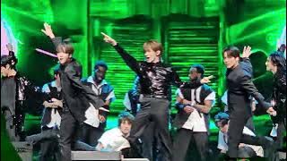 ATEEZ - 'BOUNCY (K-HOT CHILLI PEPPERS)' (Extended) @ Coachella 4/12/2024