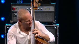 Avishai Cohen - 'Variations in G Minor' live (Jazz in Marciac, 2014) chords