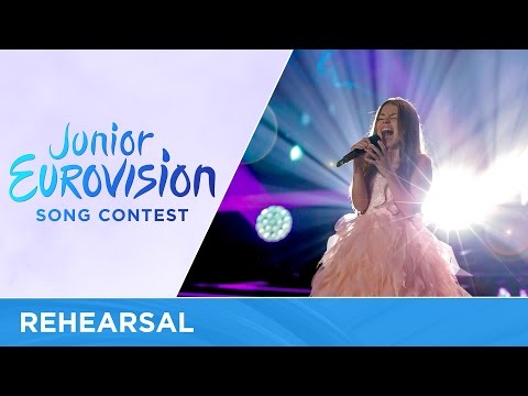 Olivia Wieczorek - Nie Zapomnij (Poland) First Rehearsal - Junior Eurovision 2016