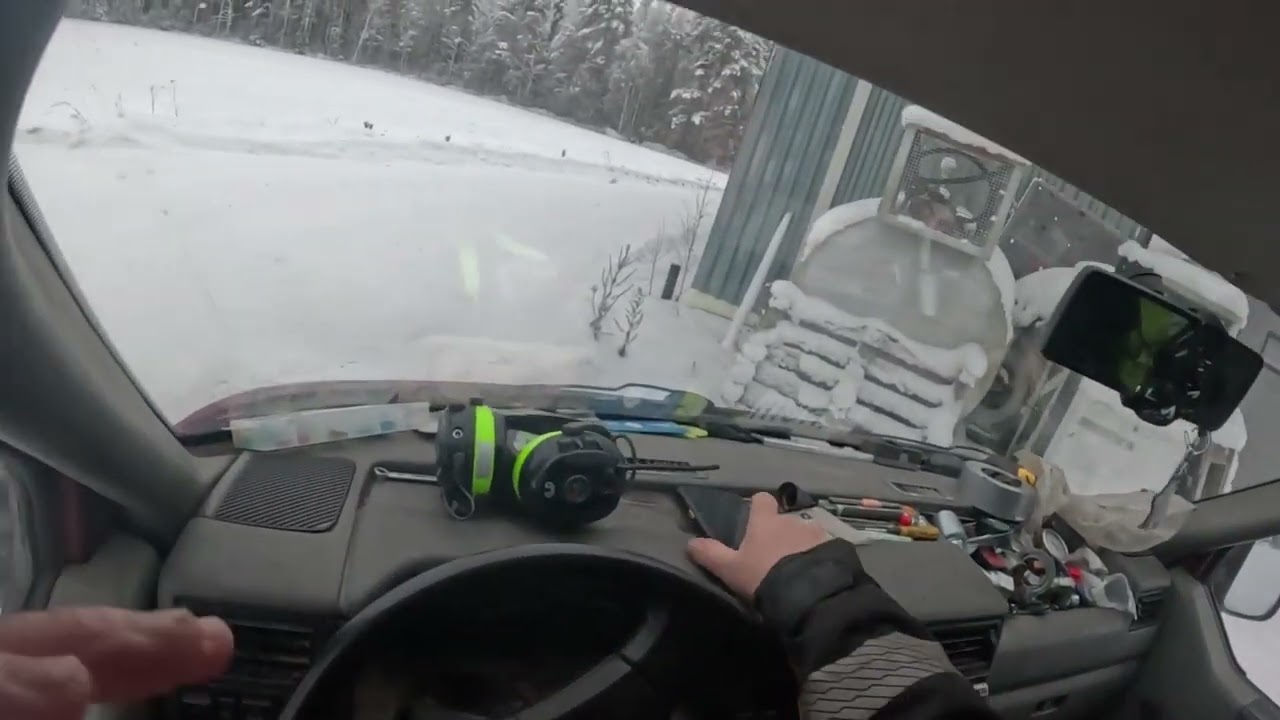 SISU SM 300 ja siirtopuuhia