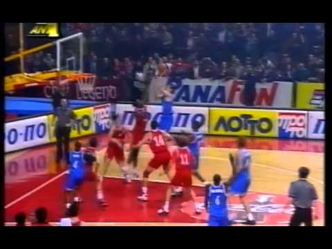 Dimitris Papanikolaou dunk against Antibes