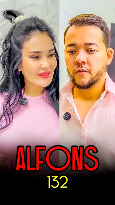 Qoramagiz uning külot oldi va uning qiz dosti uning soqol mushuk yalab ruxsat.