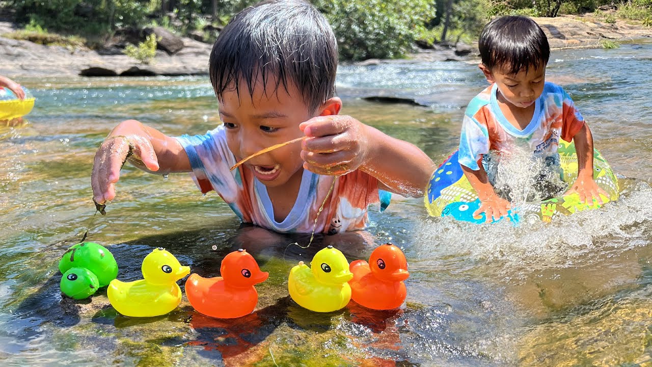 เล่นน้ำตกครั้งแรก ตามหาลูกเป็ด5ตัว | พี่ปลื้ม