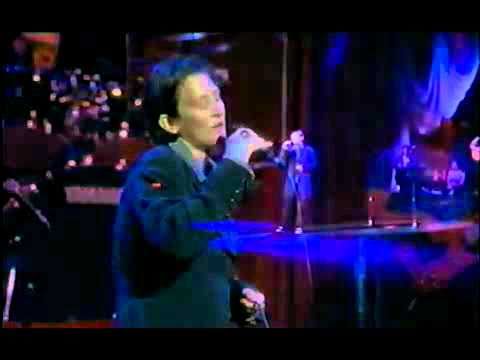 kd lang: "Crying"