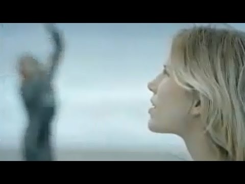 Alain Souchon - Le baiser (Clip officiel)