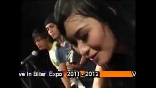 Layang Sworo Monata Live Blitar 2012 YouTube