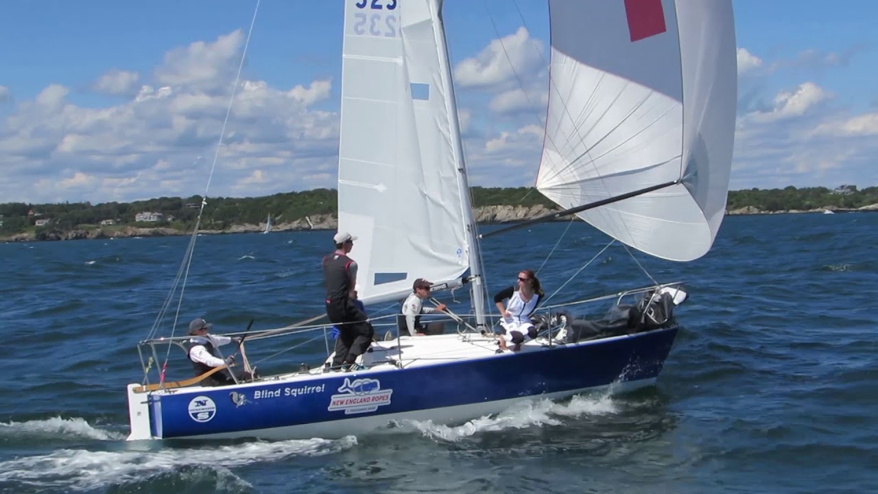 j24 sailboat cruising