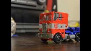 Transformers Evasion Mode Optimus Prime [Stopmotion]