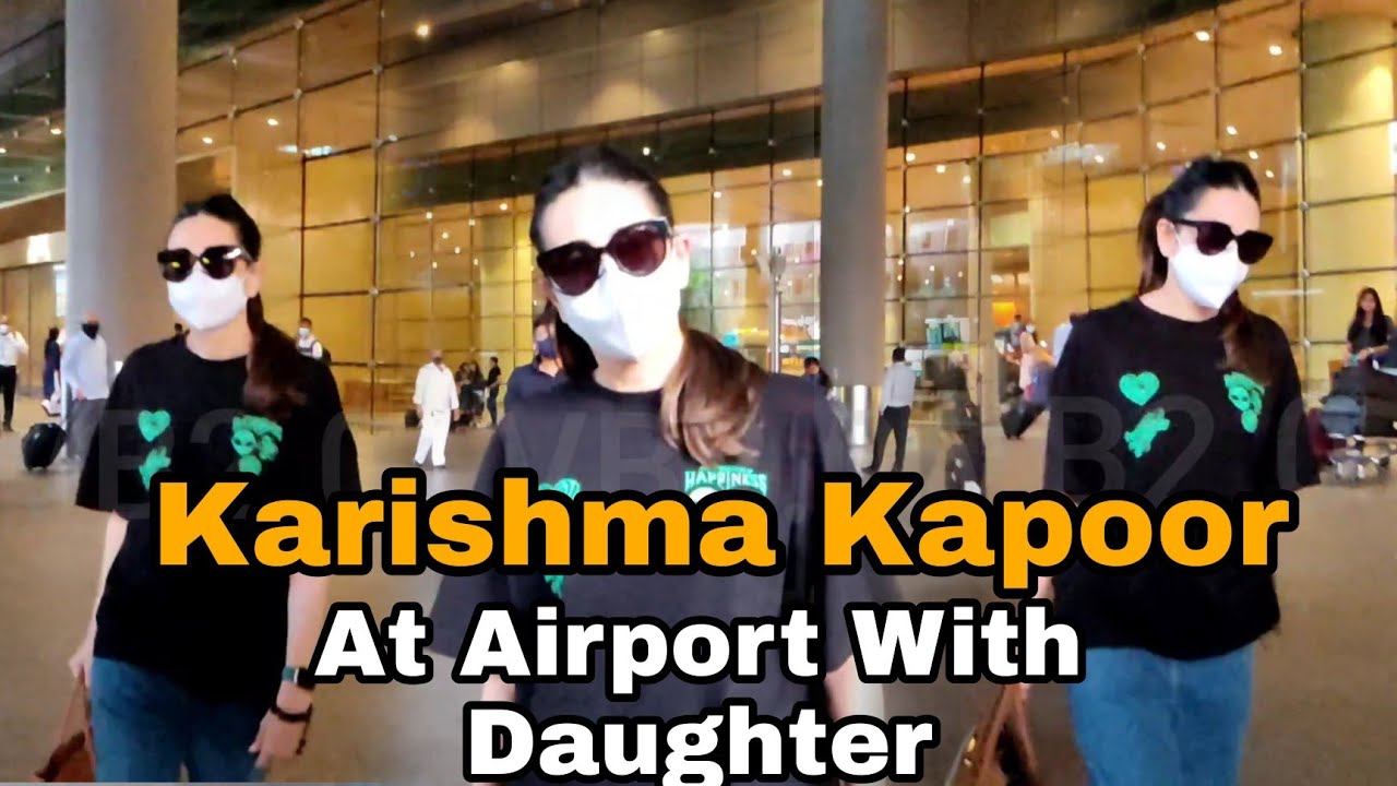 Karishma Kapoor Snapped At Mumbai INT with Her Daughters  Samiera Kapoor After Soo Long ||VB2.0