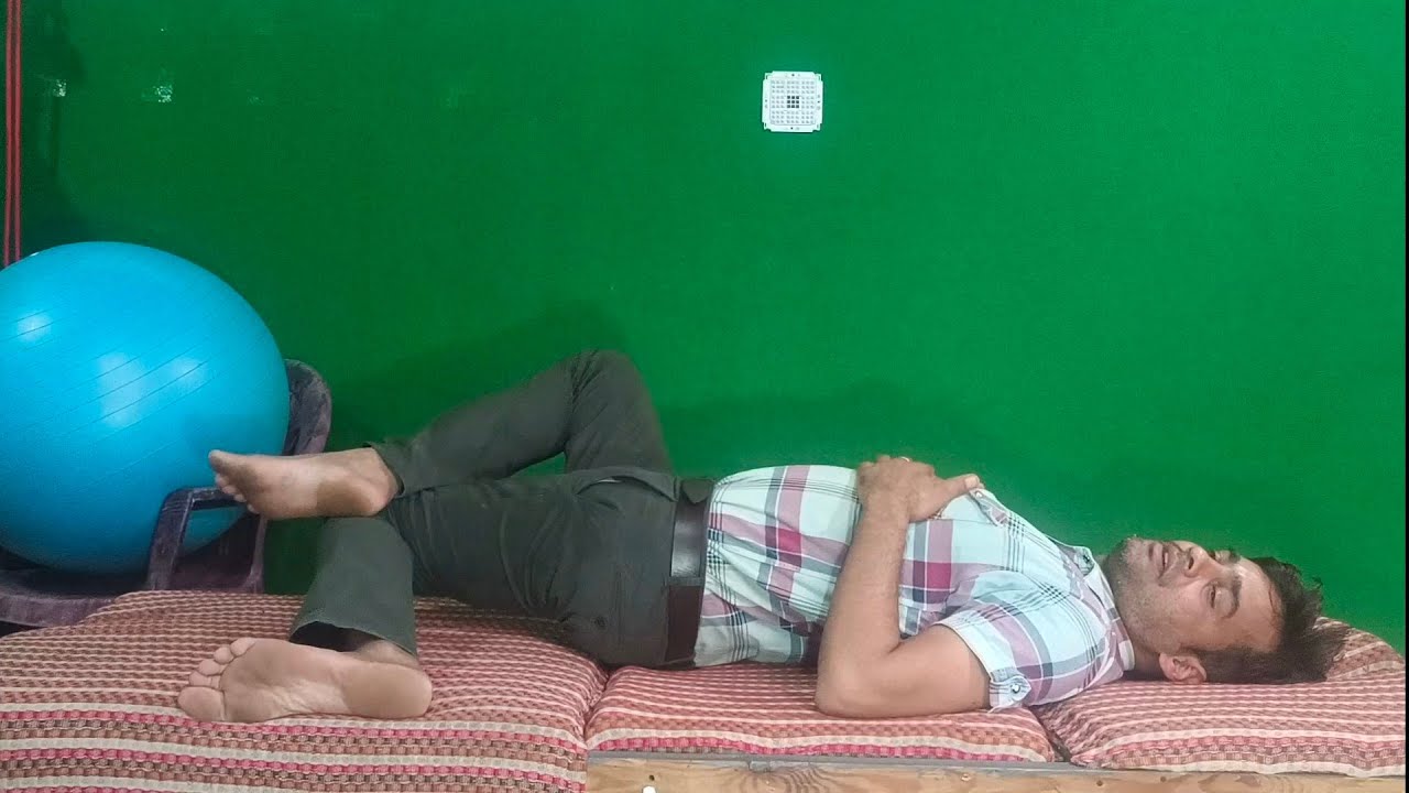 Knee Pain Relief Stretches & Exercises You Can Do - YouTube
