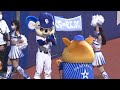 ドアラ先輩に一目散に突撃していくスターマン (2022/08/05)