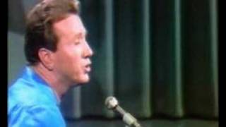 Marty Robbins Singing 'Tonight Carmen.' chords