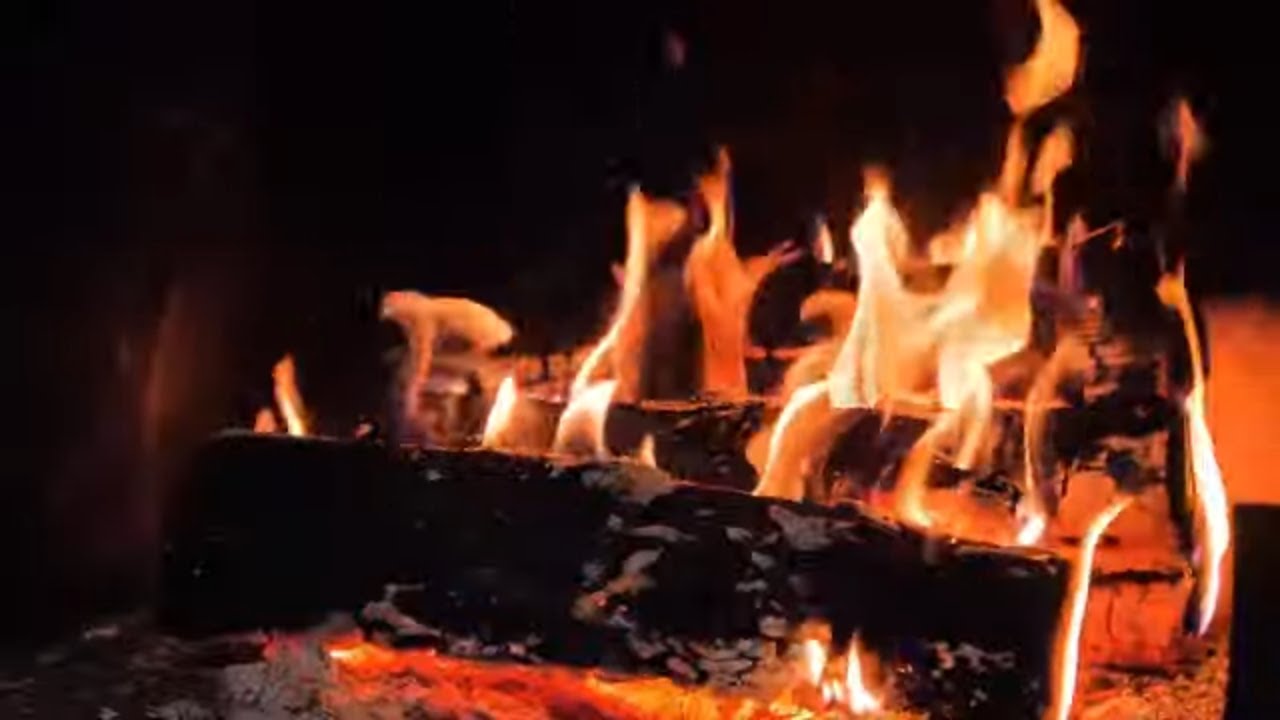 Cozy Fireplace in Ultra 4K - No Ads - Soothing Fire Crackling Sounds ...