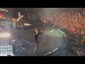 Harry Styles playing &lsquo;Kiwi&rsquo; 3 times in a row at the Forum Night 2