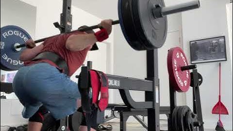 275 lb low bar PAUSE squats x 9