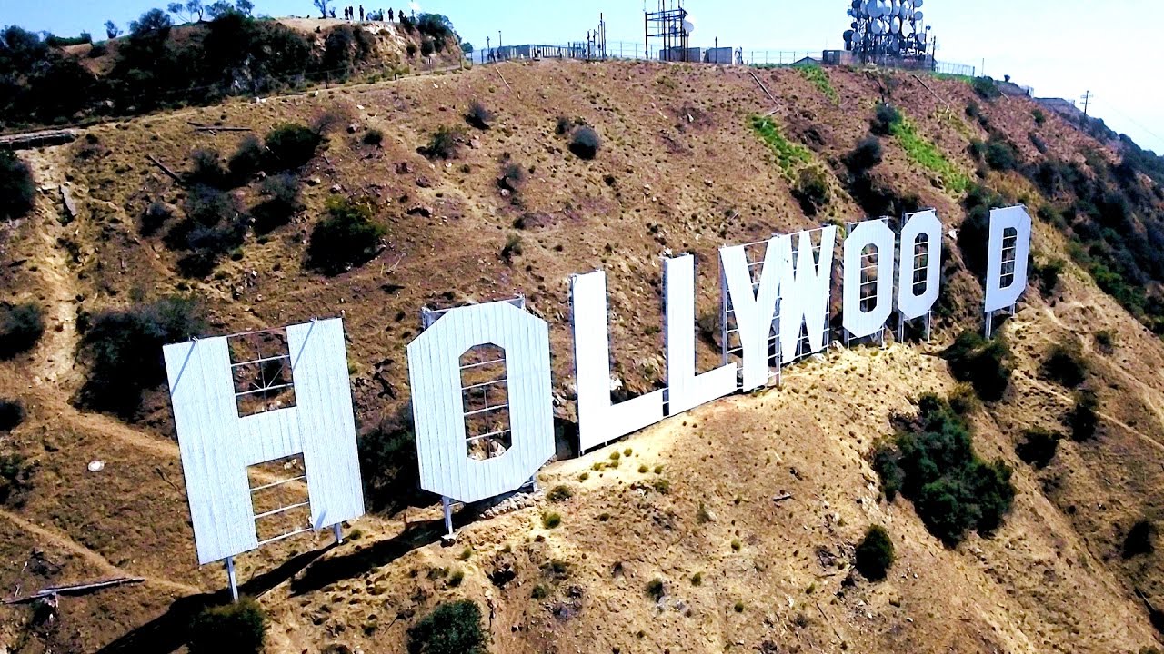 HOLLYWOOD SIGN 