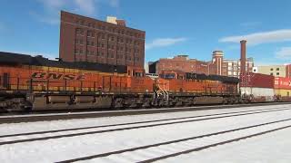Celebrity BNSF EB Stacktrain Meets BNSF EB TILX Grain Train. Kansas City, MO 1/11/25 Net Worth