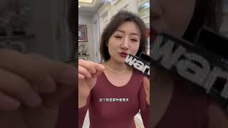 小时候第一次喝馄饨的紫菜汤底我震惊了，馄饨汤竟然可以这样，因为我妈对于馄饨汤真的有她自己的一套路子，但是我妈的馄饨真是太香了，好像一个个小包子泡在汤里#记录 #记录真实生活