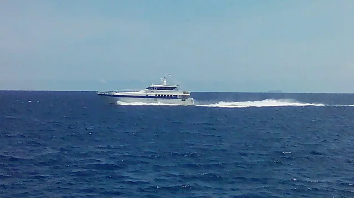 Ocean jet overtaking MVJaylan by Joshua Luedtke