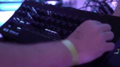 KORG minilogue xd module @ SUPERBOOTH19 - Demo mit KORG Chief Engineer Etienne Noreau-Hebert