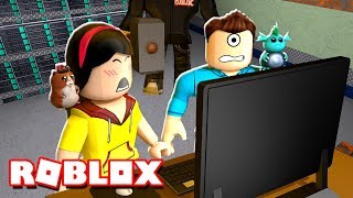 WHERE IS THE BEAST?! GOTTA HACK! | Roblox Flee the Facility w/ Dollastic Plays! | MicroGuardian