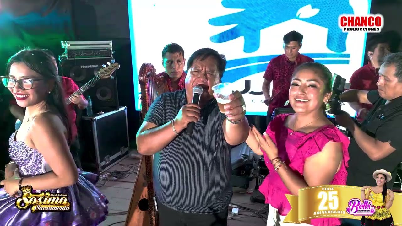 Sosimo Sacramento en el Aniversario 25 de Bella Pomabambina  - Local Muzga